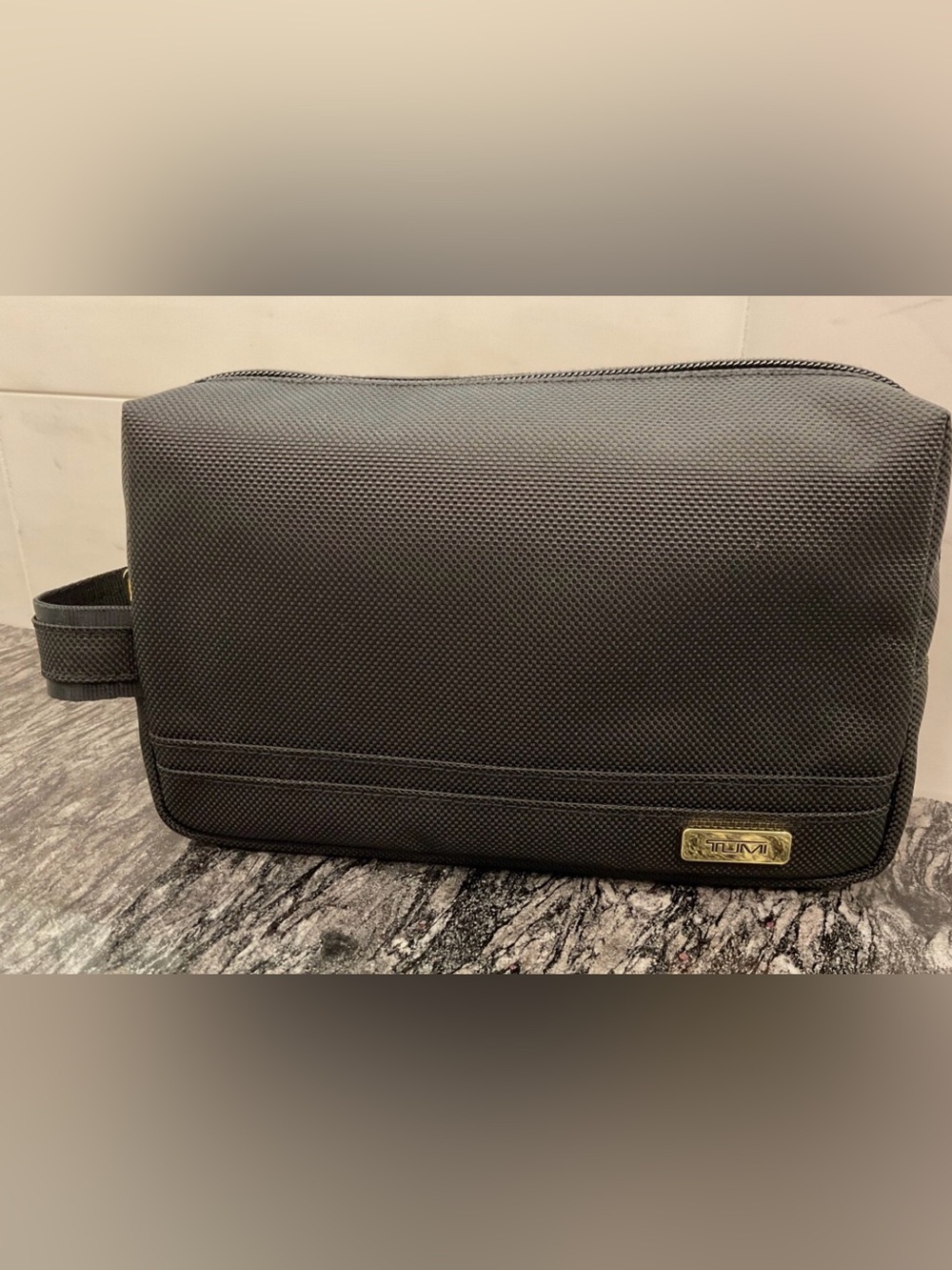 NEW TUMI Ballistic Nylon Zippered Medium Kit - Pouch Cosmetic Bag BLACK w/ GOLD